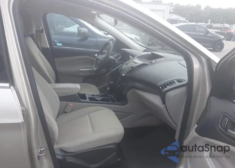 2017 Ford Escape Se from USA, damaged, VIN 1FMCU0GD5HUE01022